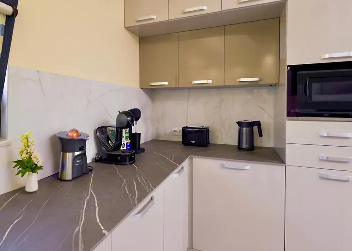 Luxury Sea - Kabalan 布尔加斯