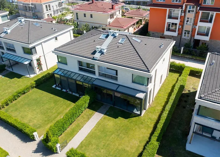 Луксозна вила Luxury Sea - Kabalan