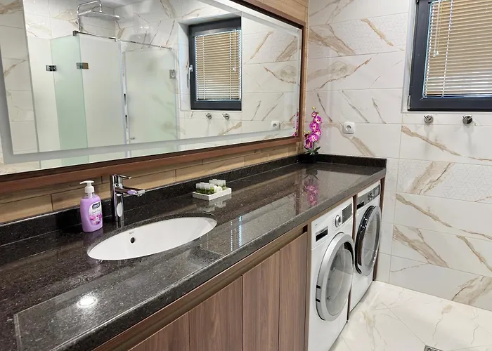 Luxury Sea - Kabalan 布尔加斯